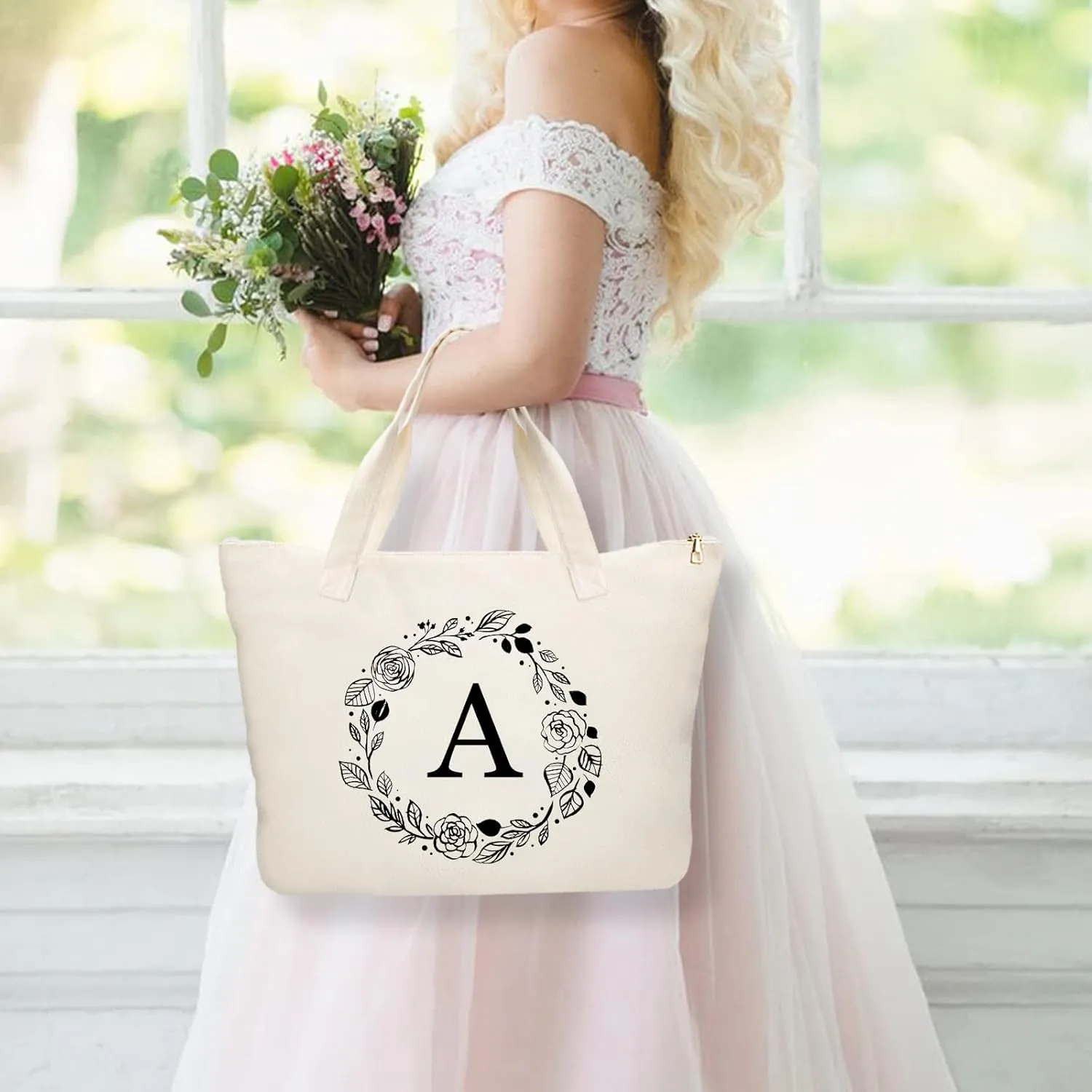 Personalized Initial Canvas Tote Bag with Zipper, Present Bag with Inner Pocket & Make Up Bag, Great Gifts for Women, Mom, Teachers, Friends, Bridesmaids
